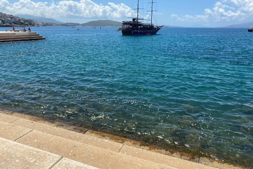 City Beach Apartment Sarandë 外观 照片